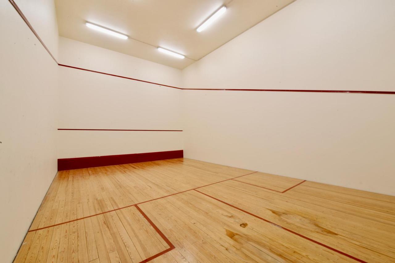 Paddle - Sea View Apartment With 3 Pools, Tennis & Squash Court サン・マルティーニョ・ド・ポルト エクステリア 写真