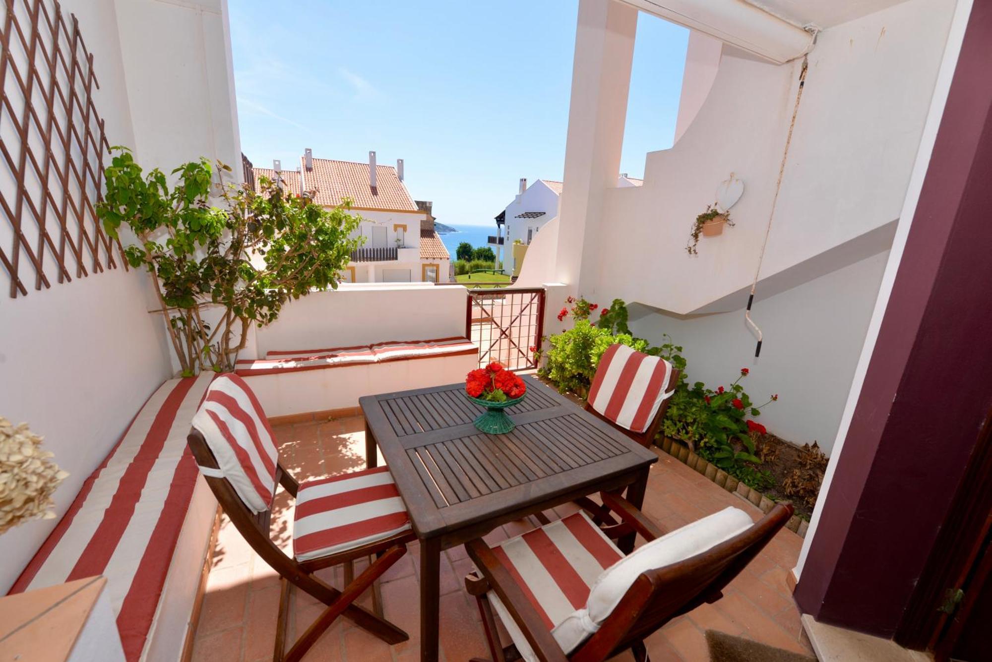 Paddle - Sea View Apartment With 3 Pools, Tennis & Squash Court サン・マルティーニョ・ド・ポルト エクステリア 写真