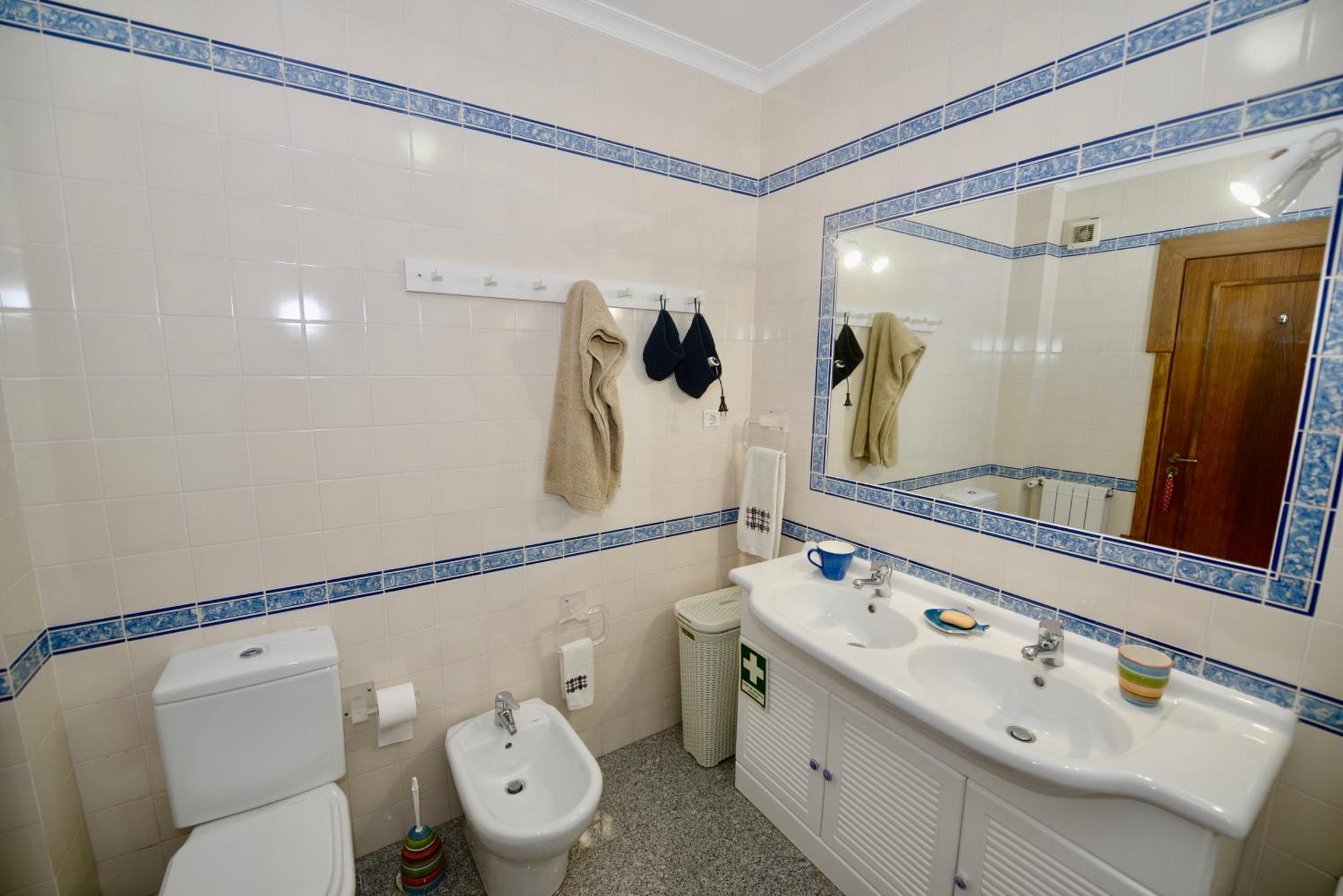 Paddle - Sea View Apartment With 3 Pools, Tennis & Squash Court サン・マルティーニョ・ド・ポルト エクステリア 写真